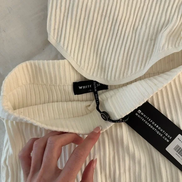 NWT White Fox knit skirt set - Picture 2 of 3